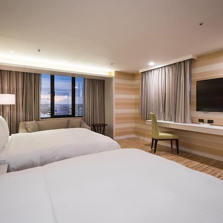 Wemeet Hotel Pingtung Esterno foto