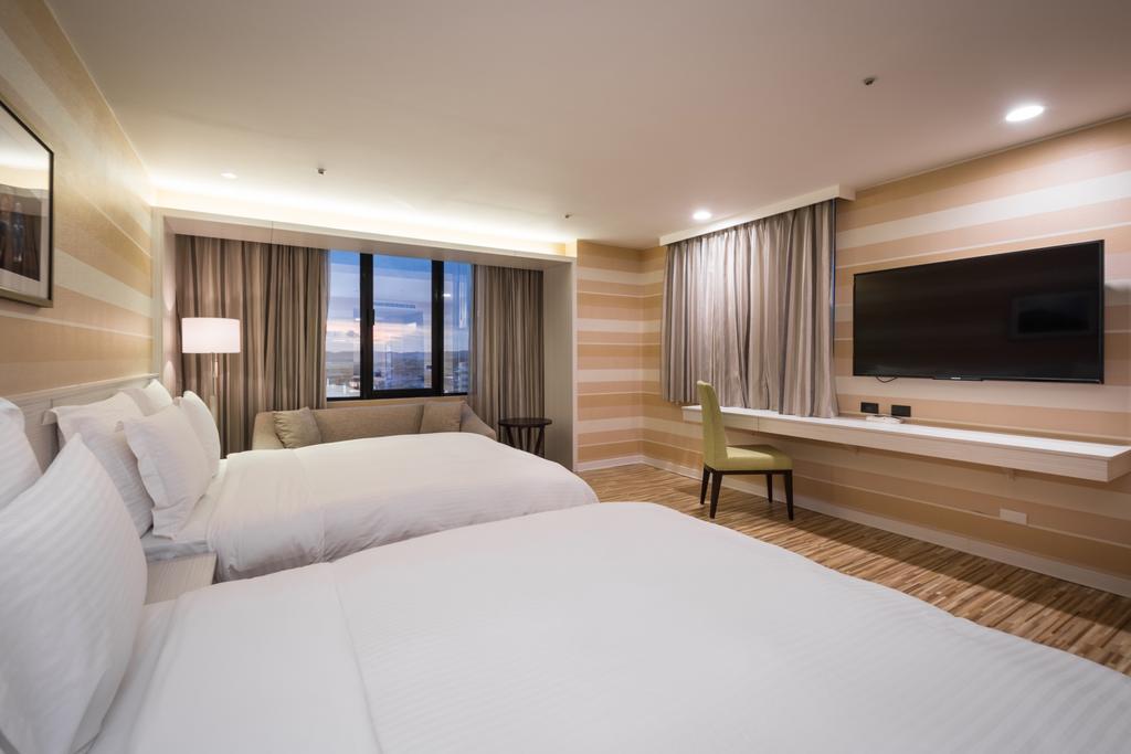 Wemeet Hotel Pingtung Esterno foto