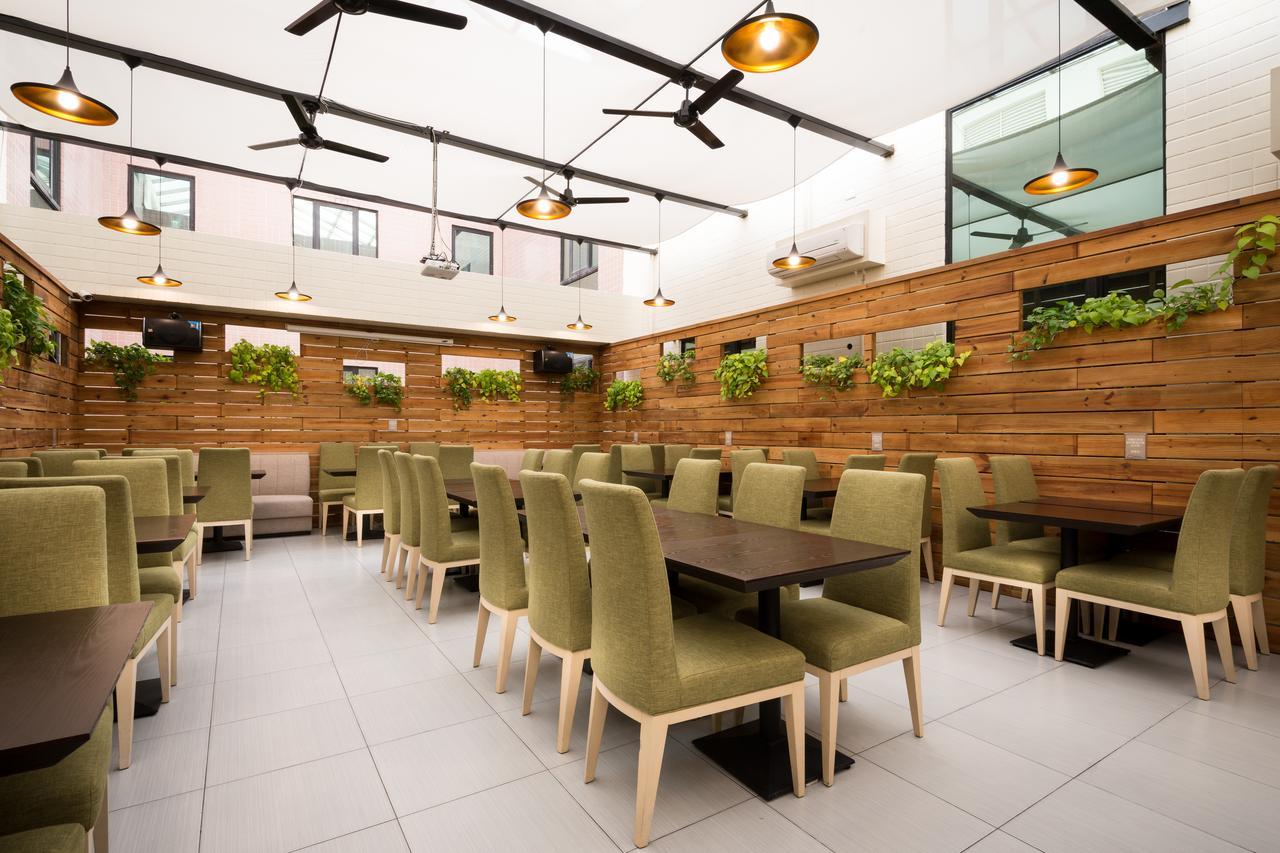 Wemeet Hotel Pingtung Esterno foto