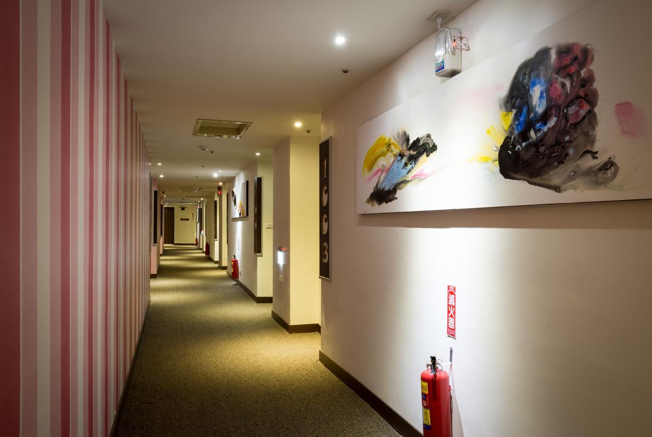 Wemeet Hotel Pingtung Esterno foto