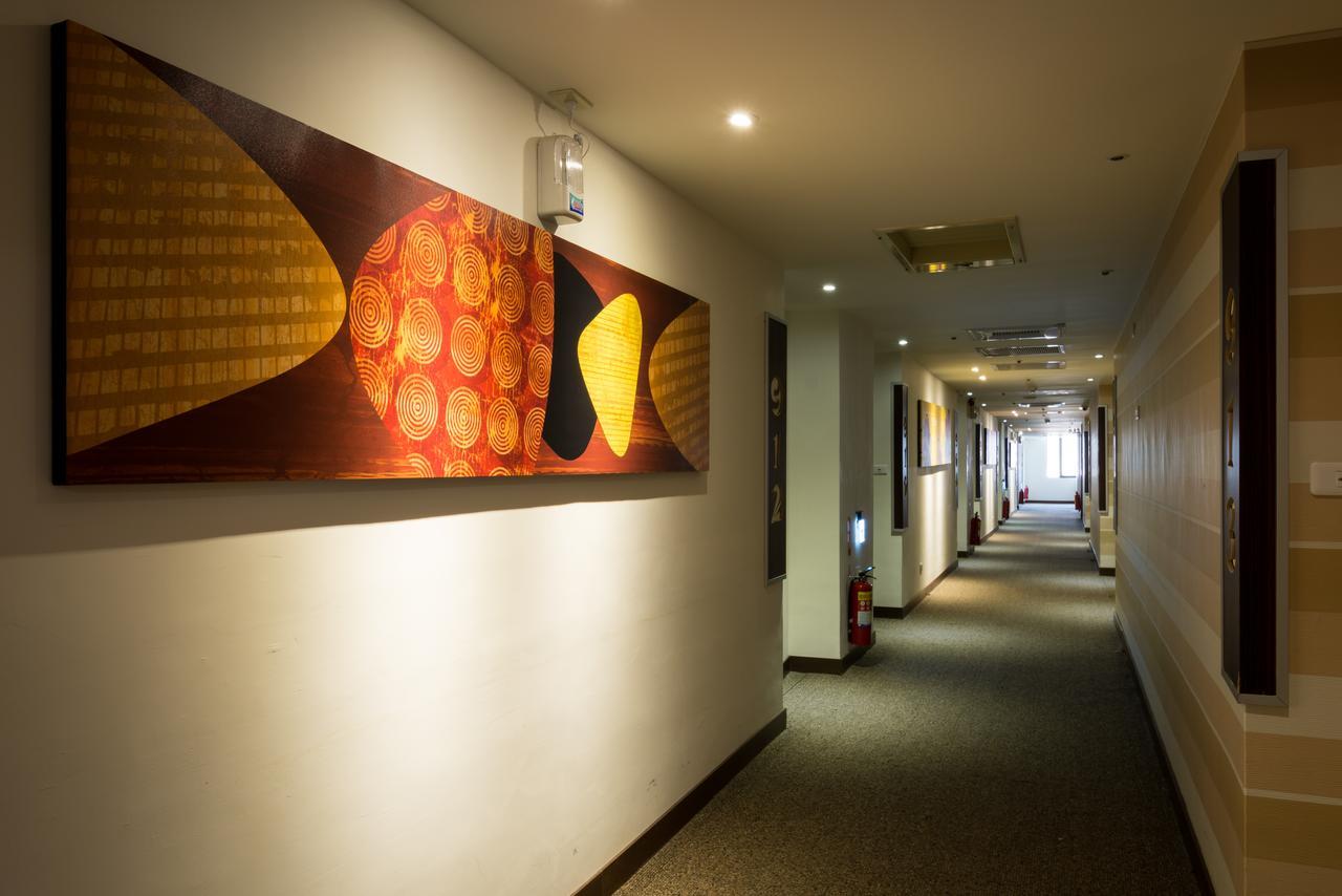 Wemeet Hotel Pingtung Esterno foto