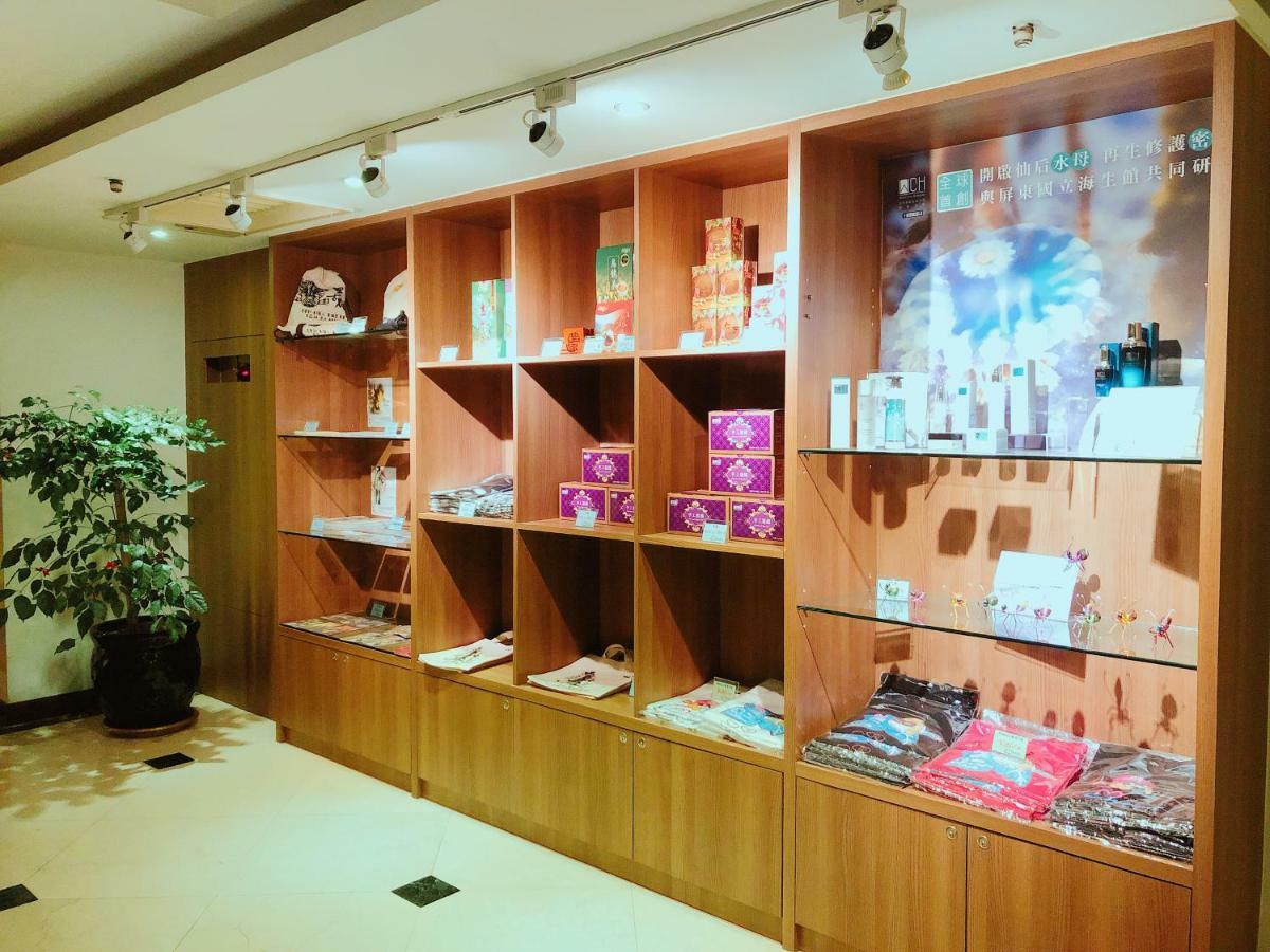 Wemeet Hotel Pingtung Esterno foto