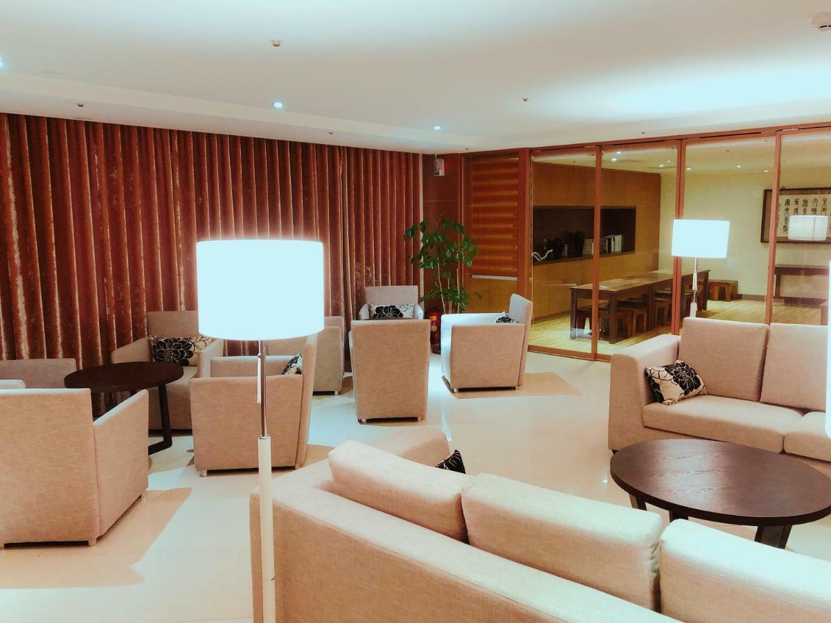 Wemeet Hotel Pingtung Esterno foto